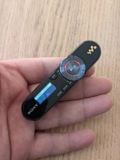 SONY NWZ-B152 WALKMAN DIGITAL MUSIC PLAYER WITH 2GB MP3 REC/PLAY