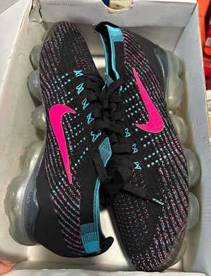 Nike Air VaporMax Flyknit Low Top Multicolor Men s Lace-Up Sneaker