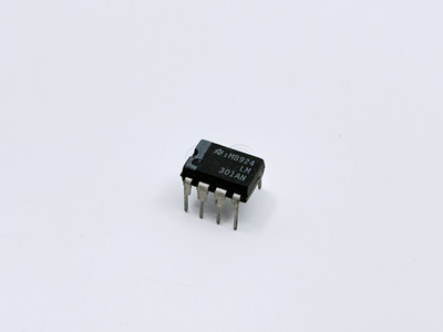 1X LM301AN NSC General Purpose Op Amp IC Operational Amplifier Ext. Comp. DIP-8