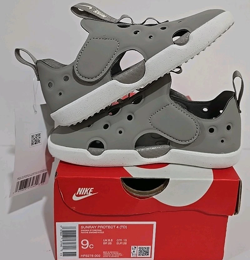 Sandalia de agua Nike Sunray Protect 4 para niños pequeños Enigma Stone/Sail talla 9C -HF6278-002 Foto 2 de 4