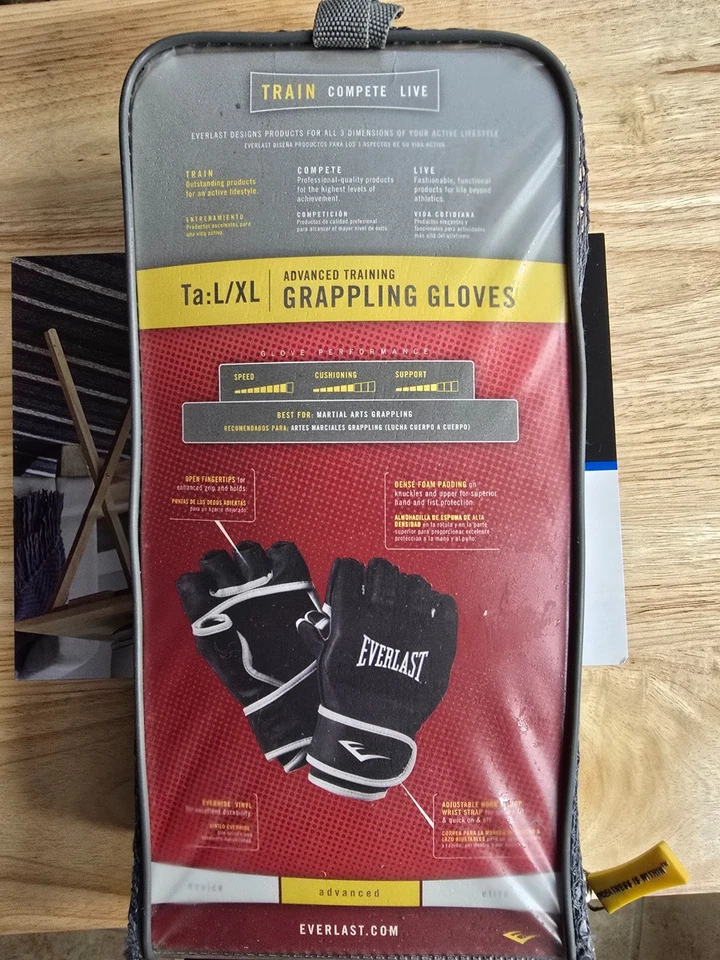 MMA Grande/XLarge Adv. Guantes de entrenamiento con estuche Foto 3 de 4