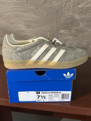 Gazelle Indoor Silver Pebble Off White Canvas IH7033 Size 7.5