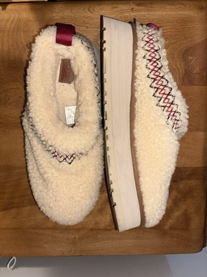 UGG Women's Braid Tazz Platform Slippers Size 9