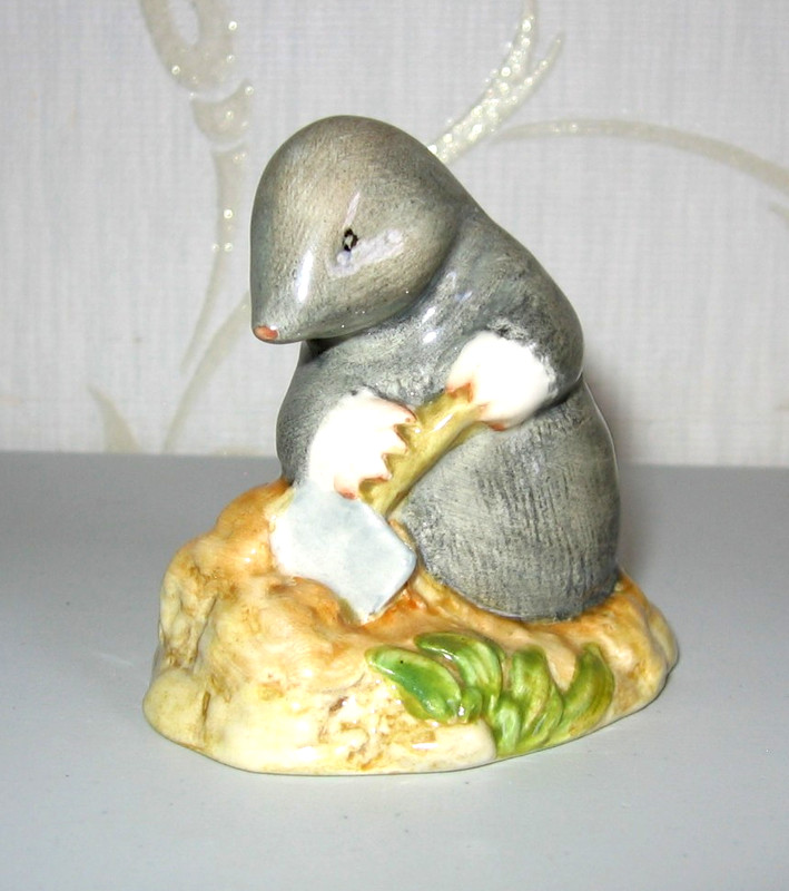 DIGGORY DIGGORY DELVET - Beatrix Potter - 1989 Royal Albert - MINT