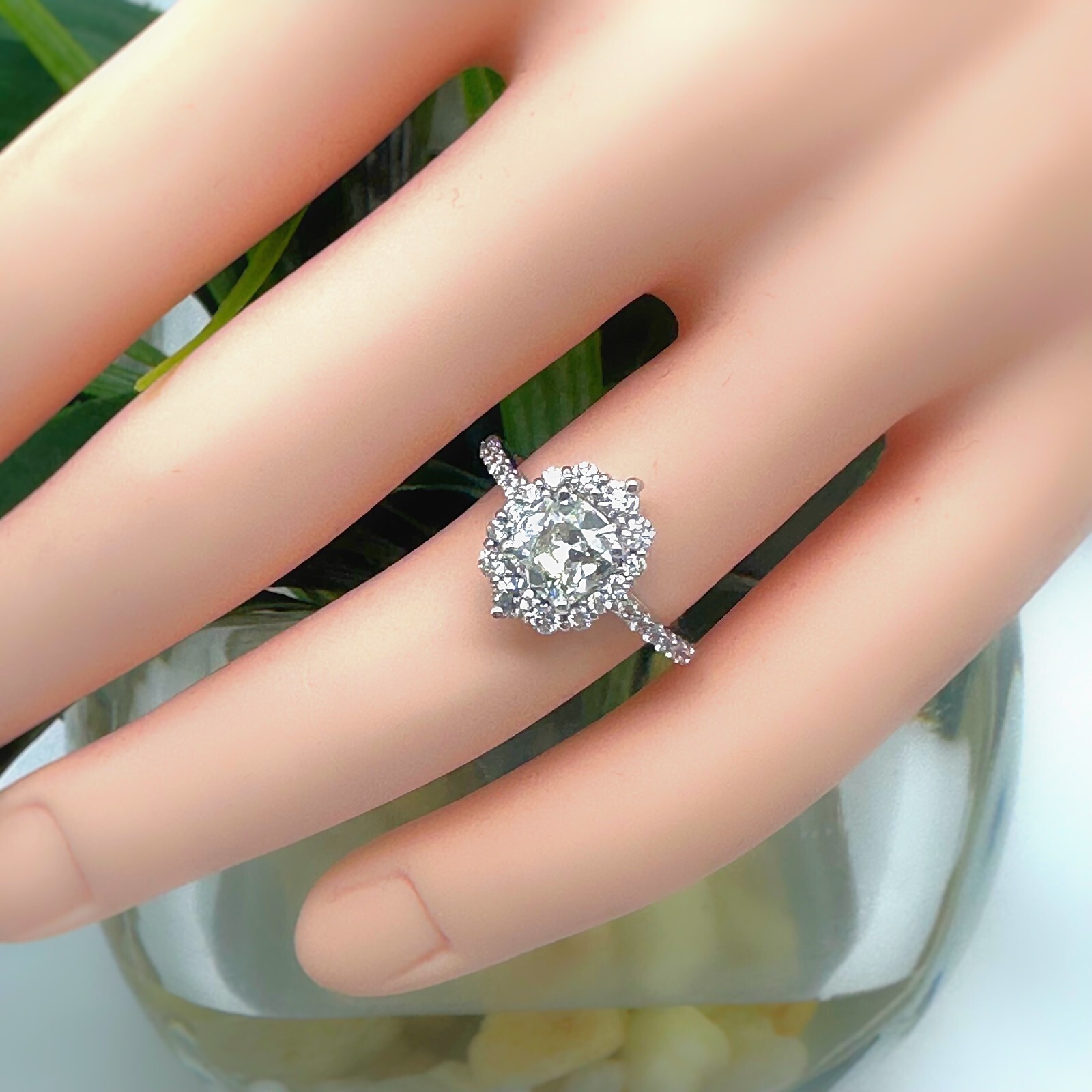 Round Cornered Rectangular Brilliant Diamond 1.10… - image 1