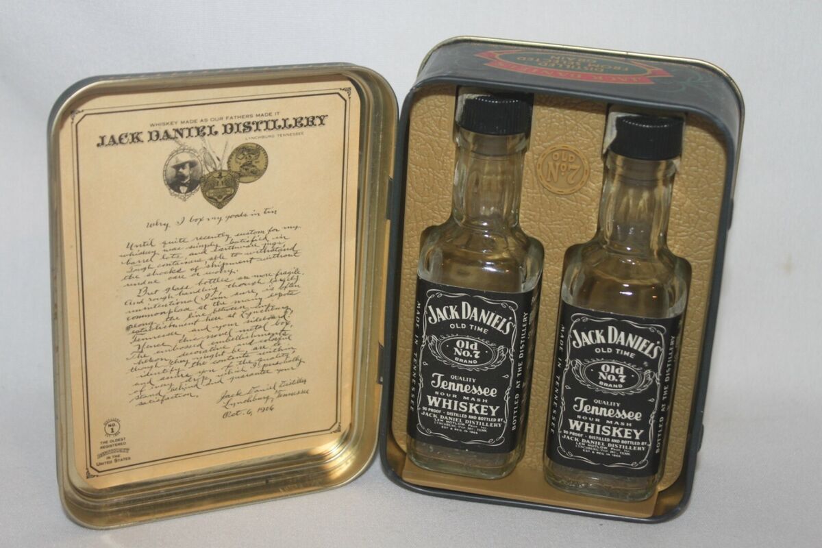 Vintage Jack Daniels Old No 7 Whiskey Collectors Tin & Mini Vintage Jack Daniels Old No 7 Whiskey Collectors Tin & Mini