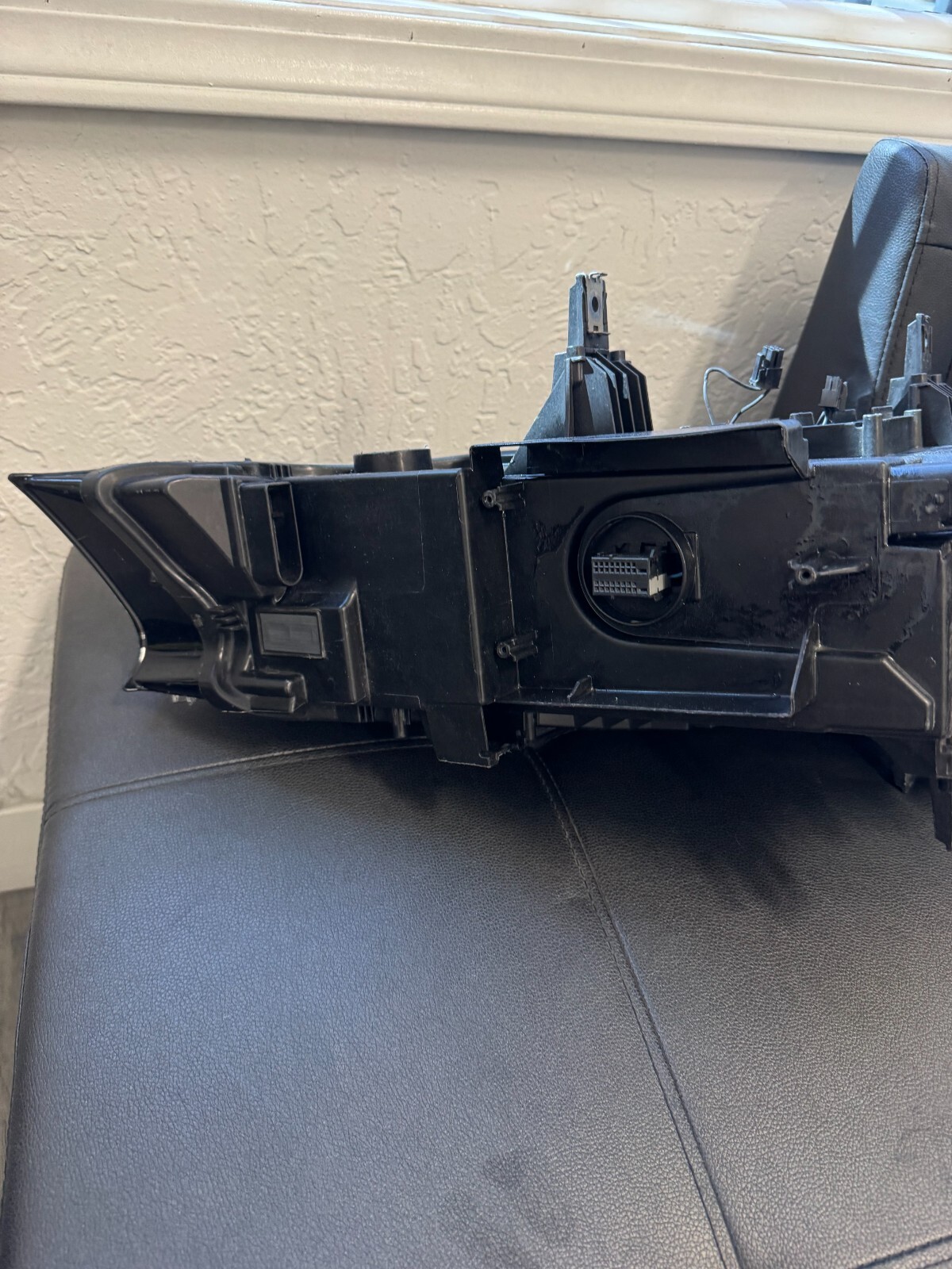 2014-2020 BMW I8 Left Side Headlight ( Single Beam )