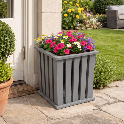 Single Garden Wooden Planter in Grey, Includes Liner, 33x33x45CM