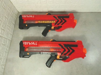 2x Nerf Rival Zeus MXV-1200 Team rot mit vollem Magazin und Automatiklader T&W