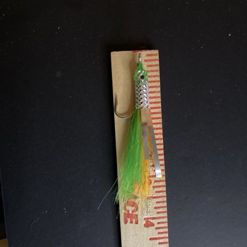 Saltwater/FreshWater Hand Tied Flies 2/0 Mustad Hook (5) multicolor Flash - Picture 8 of 9