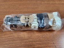 Girls 8 Piece Claw Hair Clips 2 Styles 4 Colors New Sealed