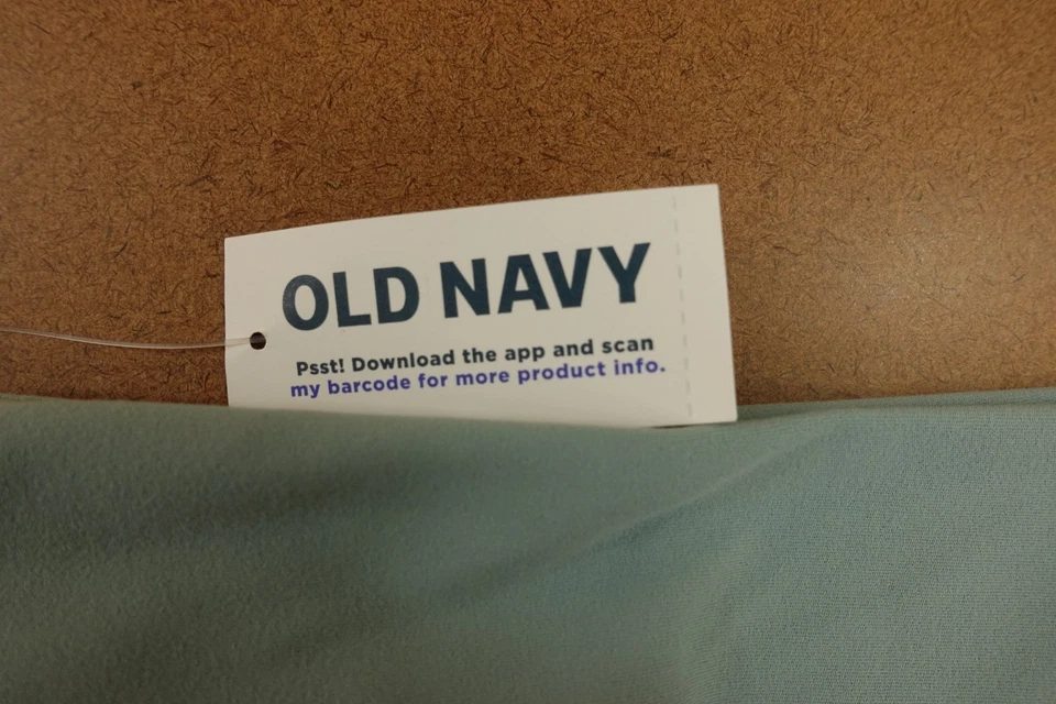 Top acolchado Old Navy para mujer mediano con rocío brumoso estudio liso soporte espalda deportiva nuevo con etiquetas Foto 4 de 4