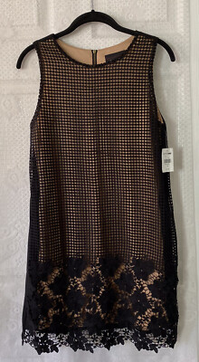 NWT $45  DRESS FORUM Medium Juniors black Lace sleeveless shift dress