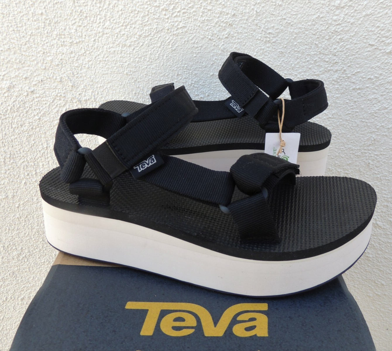 TEVA BLACK/ TAN FLATFORM UNIVERSAL PLATFORM SANDALS, WOMEN US 9/ EUR 40  ~NIB