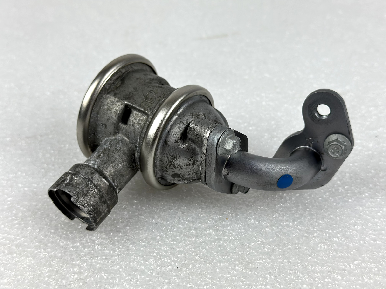 Mclaren 720 570 600 M840T EGR Valve Bank1  705574040 pierburg  used