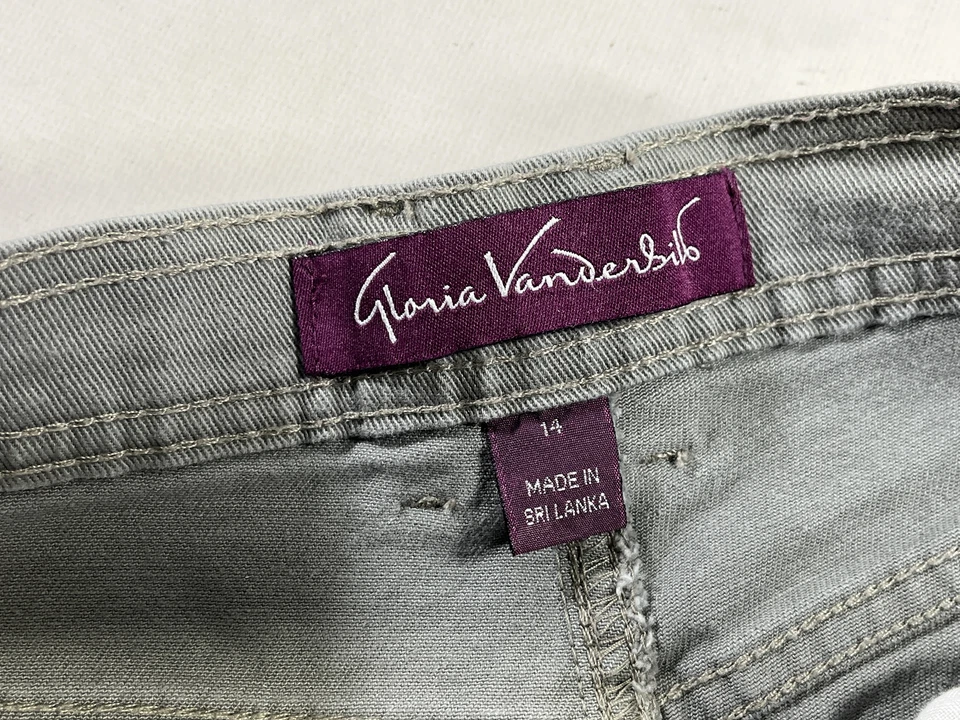 Pantalones de mezclilla para mujer Gloria Vanderbilt grises talla 36x30 usados en excelente estado Foto 2 de 4