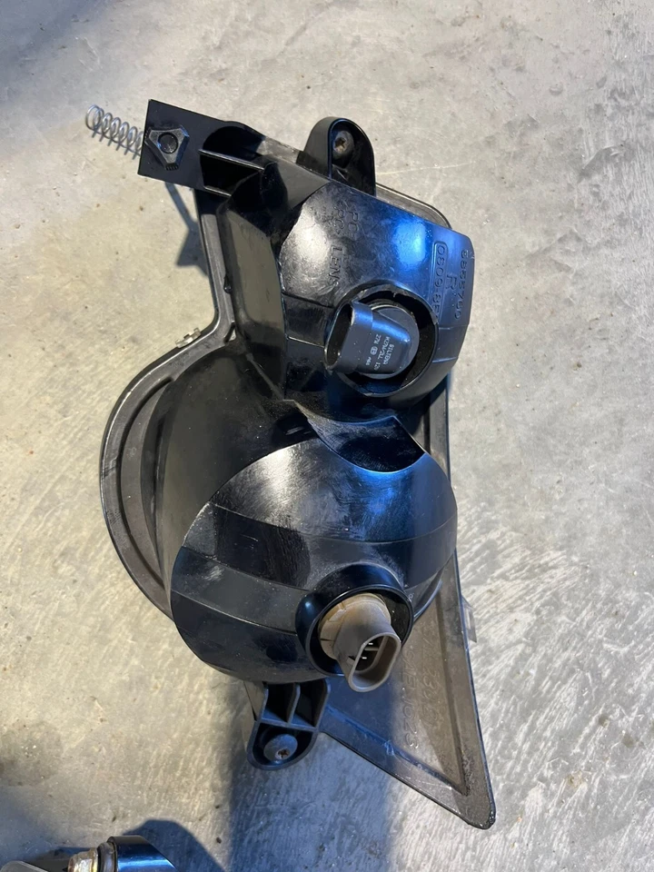 Arctic Cat SnoPro 600 headlights  5855770 L 0609-853 and 5855760 R 0609-852 - Image 4 of 4