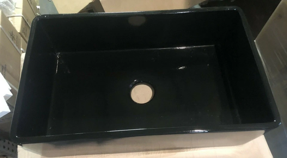 33 inch Apron Farmhouse Fireclay Plain/Fluted single Bowl Sink Glossy black - Image 2 of 4