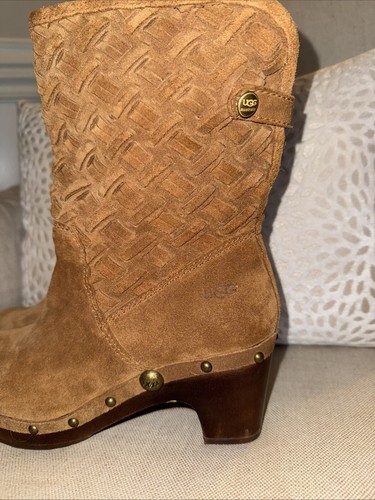UGG Lynnea Arroyo Stiefel braun gewebtes Wildleder Nieten Clog-Absätze Damengröße 7 - Bild 3 von 13