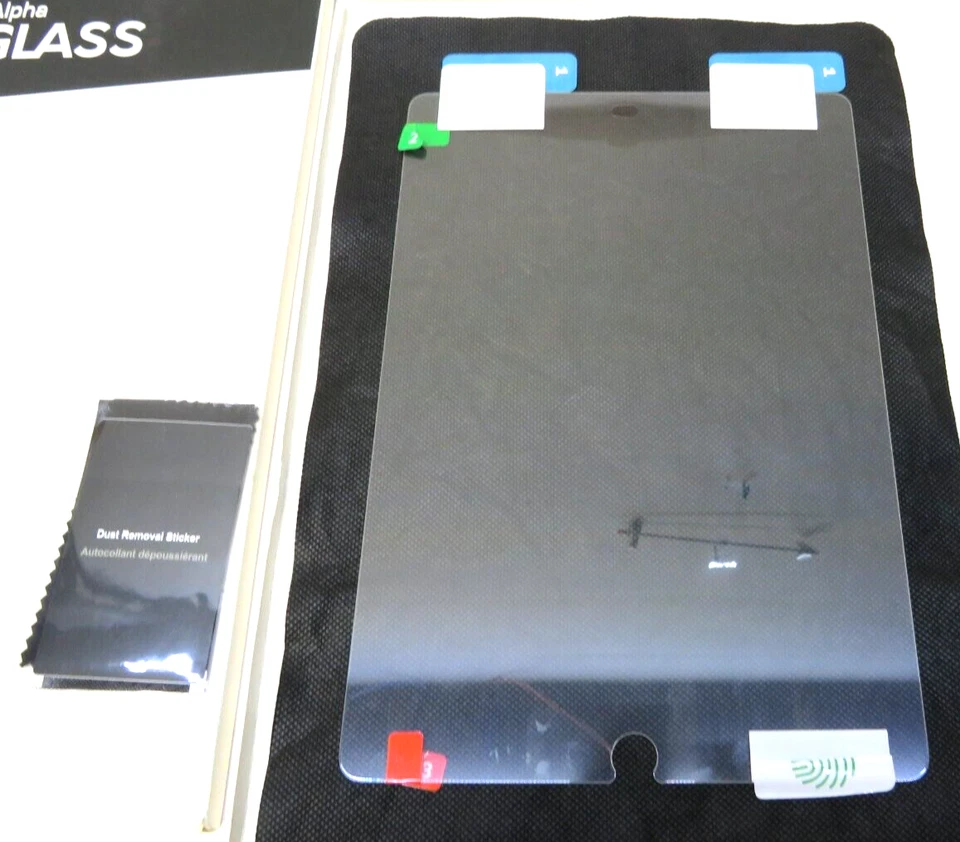 OtterBox Alpha Glass iPad (8th & 7th Gen) iPad Air (3rd Gen) iPad Pro (10.5 in) - Image 2 of 4