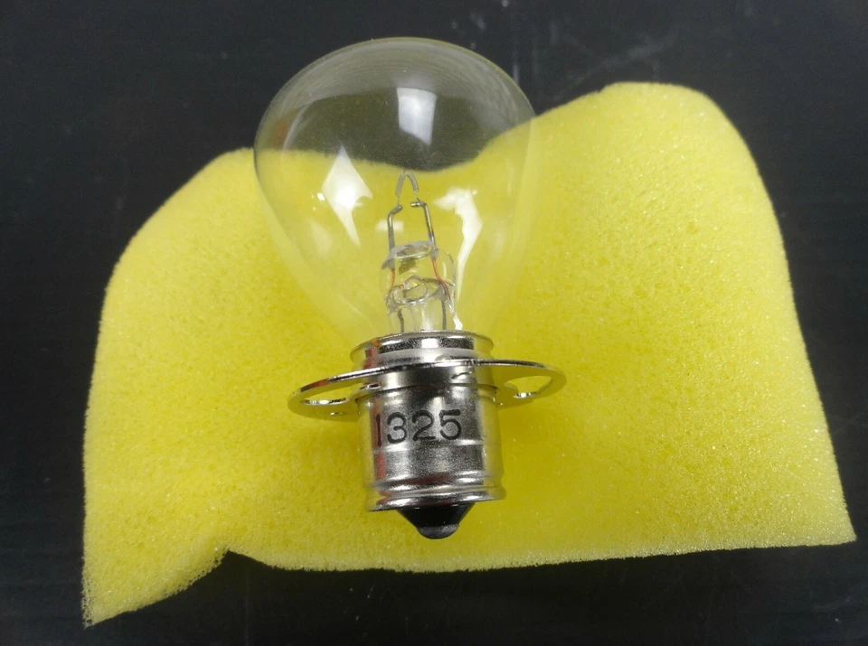 SUNRAY LIGHTING, INC - Box of 10 - MODEL 1325 BULBS 6.2V, 4.13A, 25.6W (NEW) - Image 3 of 4