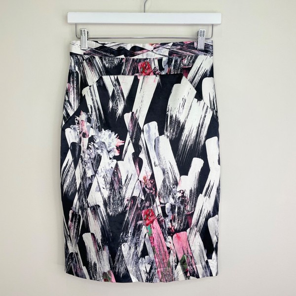 Cue In The City womens pencil skirt size 10 satin abstract graphic print lined