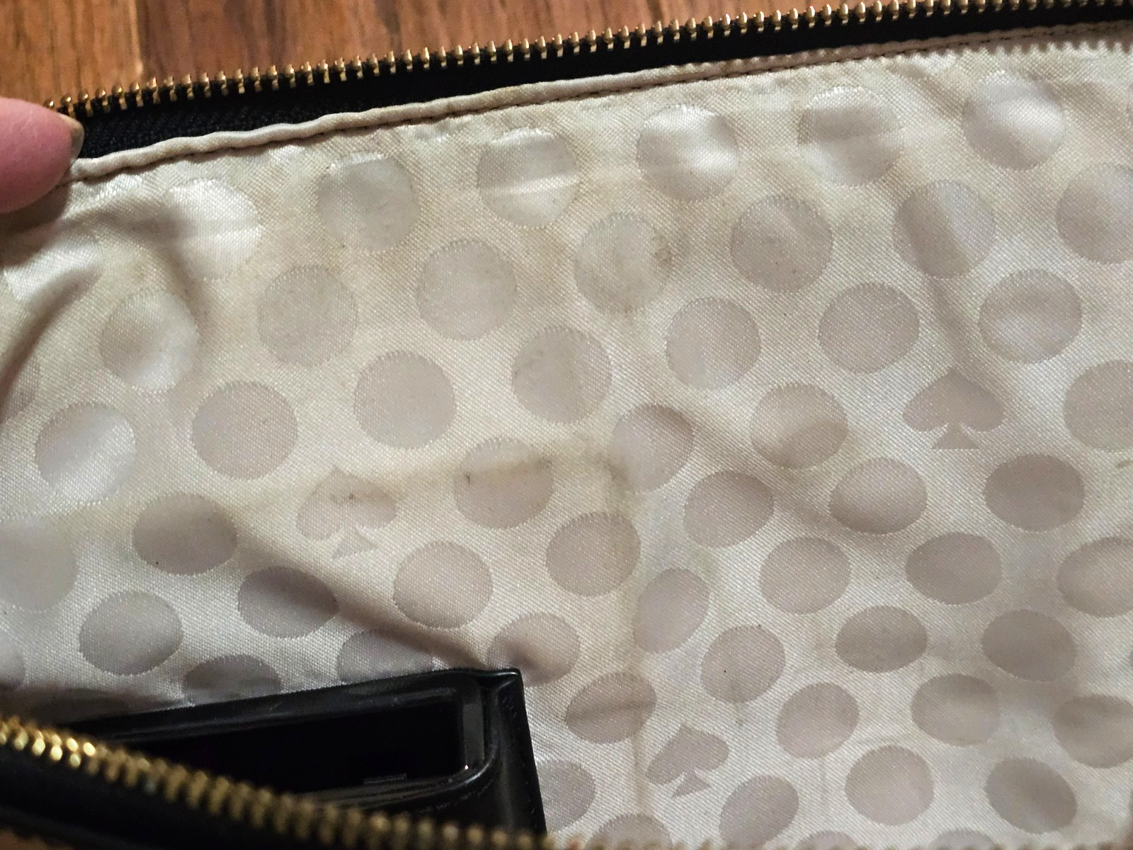 Kate Spade Everpurse Quentin Black & White Clutch Charge your iPhone with Box