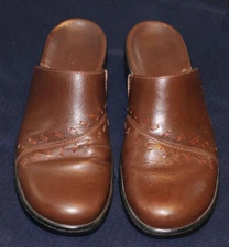 Clarks Womens Brown Leather Clog Mules Made in Brazil Size 8M