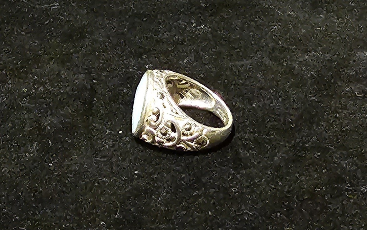 Sterling Silver Moonstone Ring - image 3