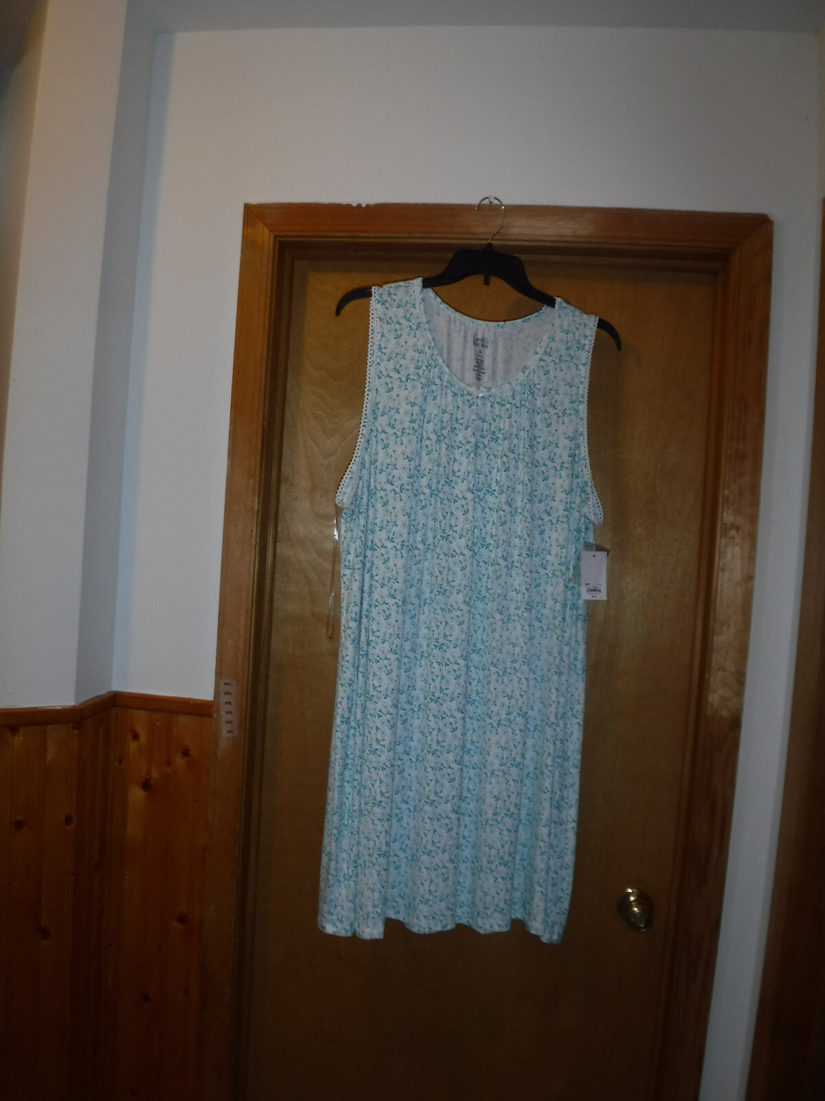 Picture 4 of 43