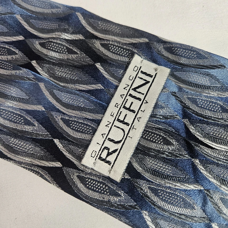 Corbata Gianfranco Ruffini 100% Seda Hecha en EE. UU. Para Hombre Estampado Geométrico 4" x 56.5" Foto 4 de 4