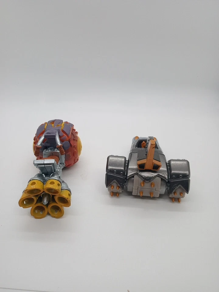 Figura de vehículo Skylanders Activision 2015 ciclo de quemadura y supercargadores tanque de tiburones Foto 2 de 4