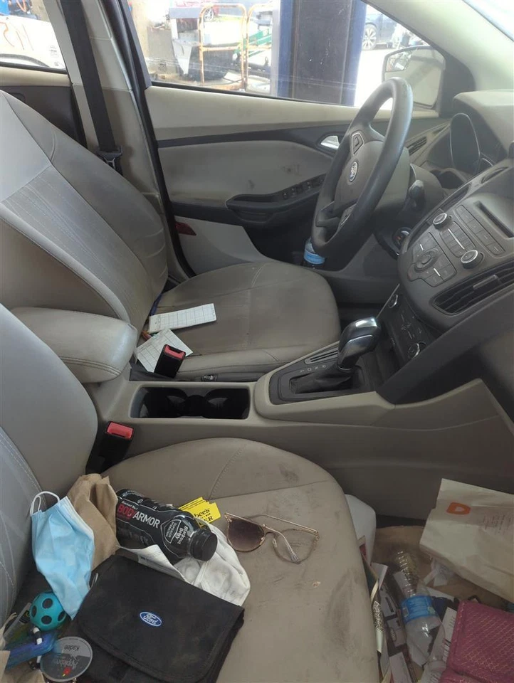 2015 Ford Focus LH Steering Wheel Air Bag Red OEM 338510 83K Miles Foto 3 de 4