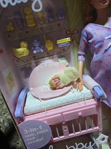 Neu Mattel Happy Family Midge & Baby Barbie Puppe - (56663) - Bild 8 von 8