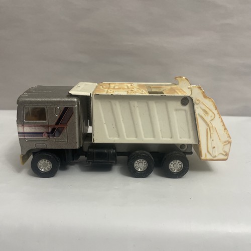 Vintage ERTL Kenworth COE Garbage Trash Truck, Stock #3200 - Picture 1 of 11