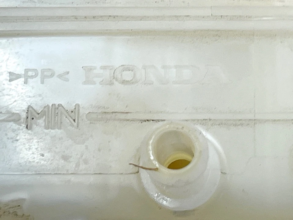 23-25 HONDA ACUERDO FRENO MAESTRO CILINDRO DEPÓSITO BOTELLA CON CONJUNTO DE TAPA OEM Foto 3 de 3