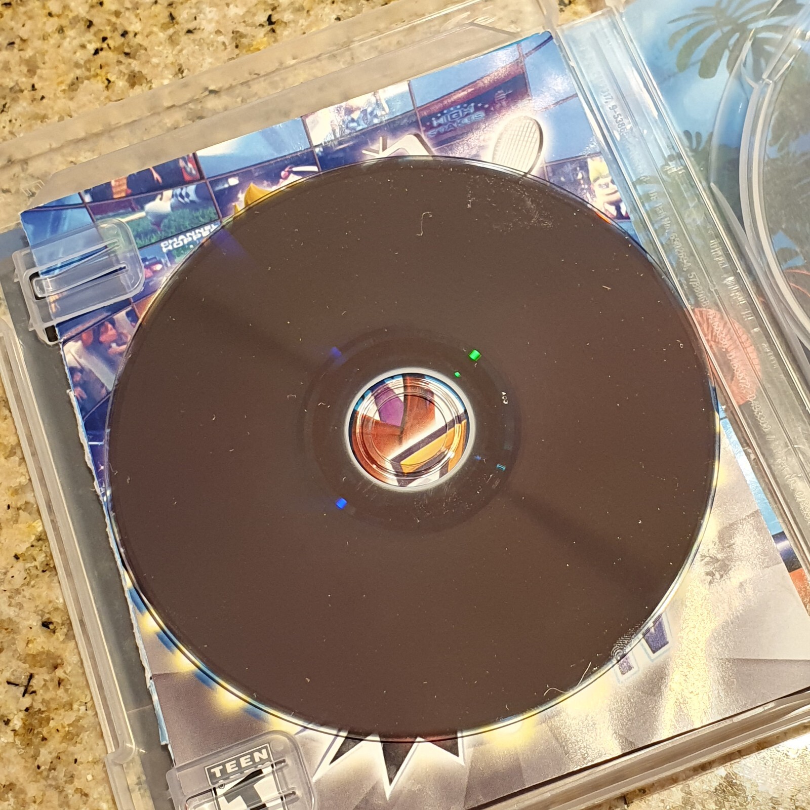 Buzz Quiz TV (Sony PlayStation 3, 2008) With 4 Remotes (NO DONGLE