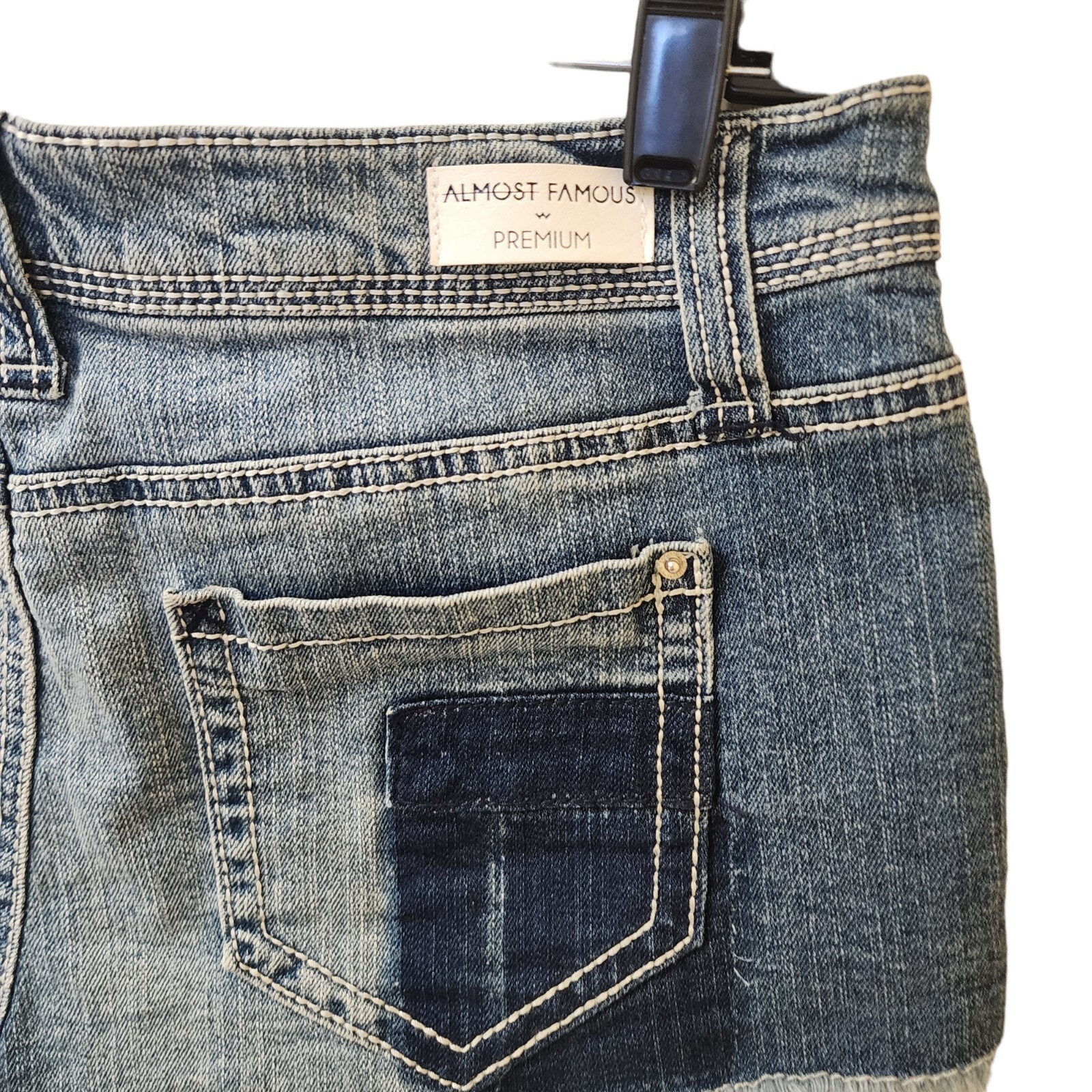 Almost Famous Premium Patchwork Shorts Size 9 Jun… - image 6