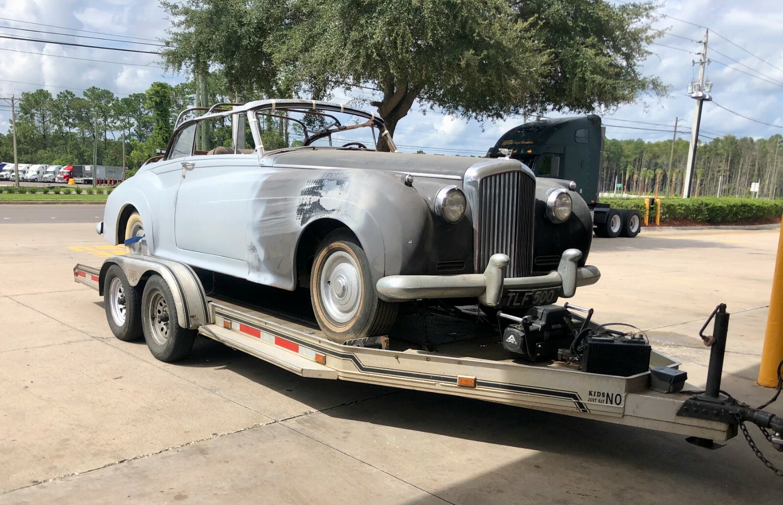 PHANTOM V ROLLS ROYCE P V LIMOUSINE RIM. WORLDS LARGEST USED BENTLEY INVENTORY