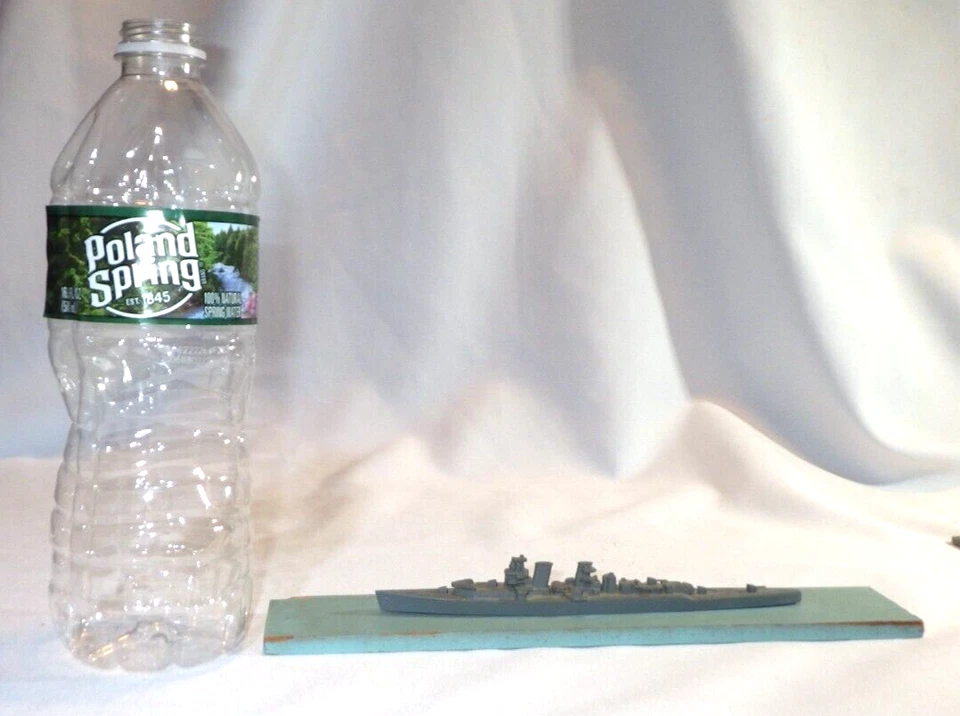 HA FRAMBURG CO CHICAGO NAVAL RECOGNITION SHIP MODEL Hawkins Class Brit-CA 12-43 - Image 2 of 4