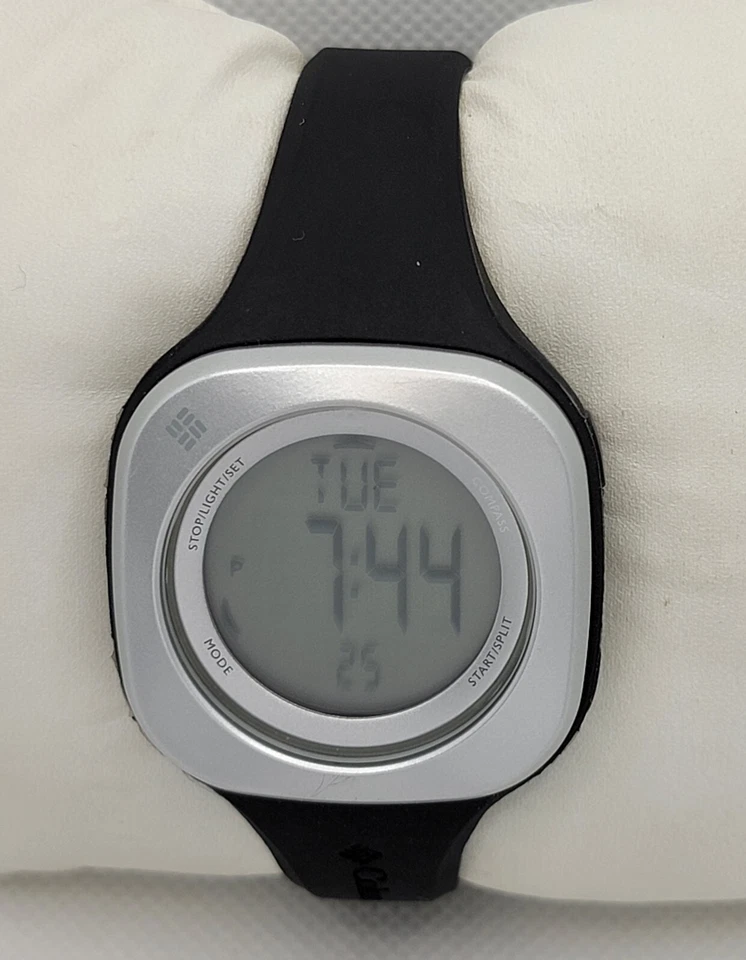 Reloj digital Columbia Sport redondo de silicona negra para dama H1 Foto 4 de 4