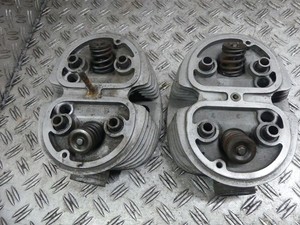 BMW R 900 6 EZ:76 Zylinderkopf Paar Gut 71774