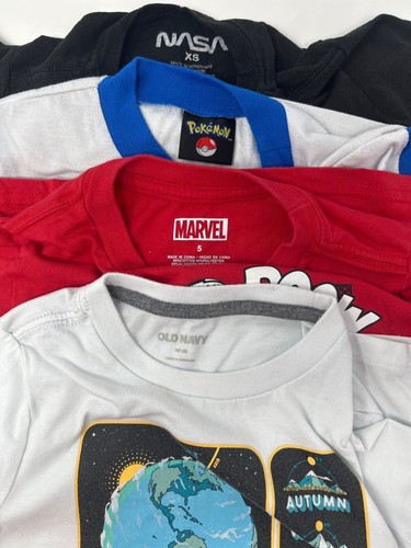 Ropa Niño - 4 Camisetas Gráficas - Negro, Rojo, 2 Blanco - Tallas - XS y 5 - Imagen 11 de 11
