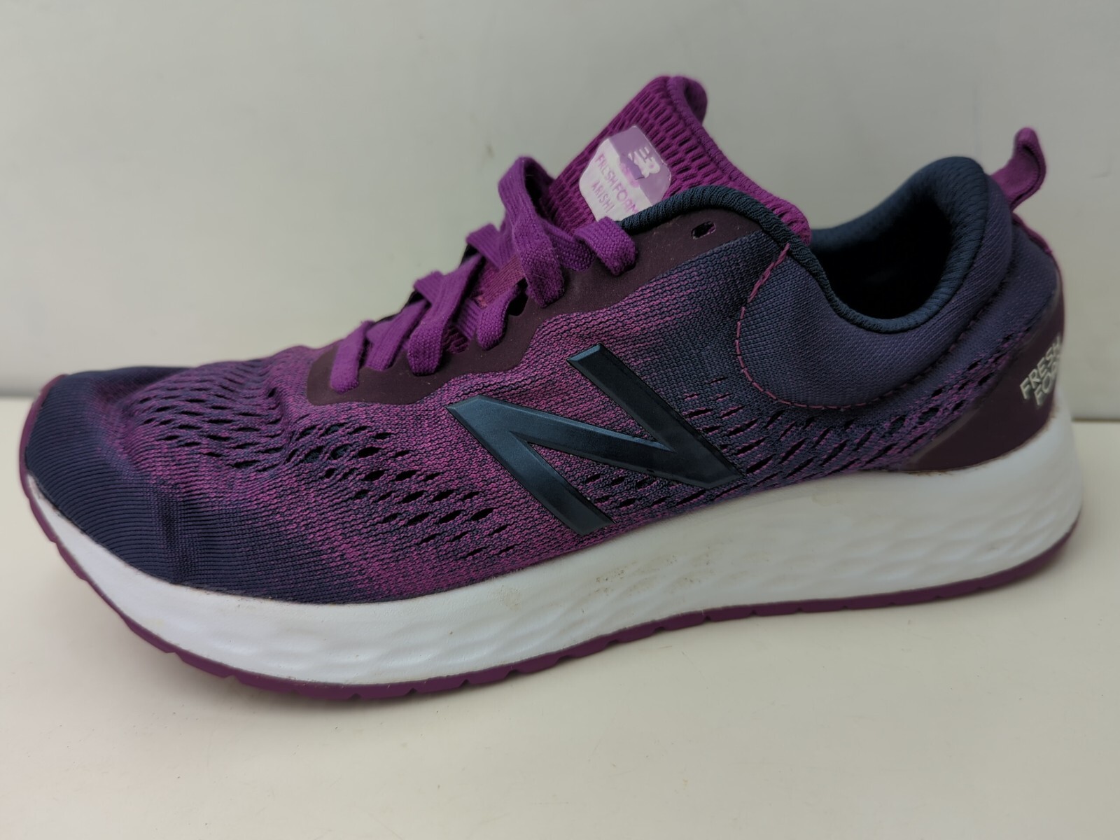 New Balance Fresh Foam Arishi V3 Womens Size 9 Purple Running Shoes  WARISCR3 | eBay