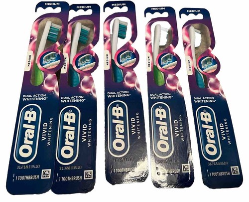 5 cepillos de dientes medianos Oral-B Vivid - Imagen 2 de 5