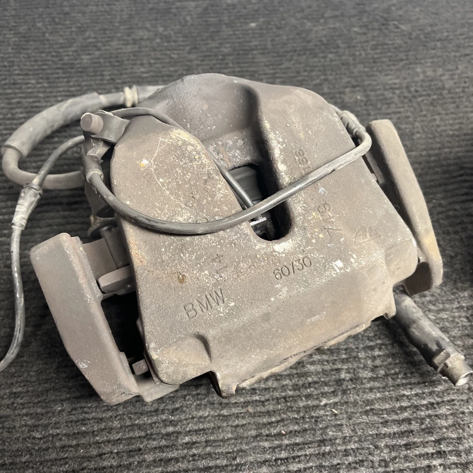 ☑️ Pinzas de freno delanteras BMW X5 X6 E70 F15 F16 2007-2018 OEM 6776784 6776783 Foto 3 de 4