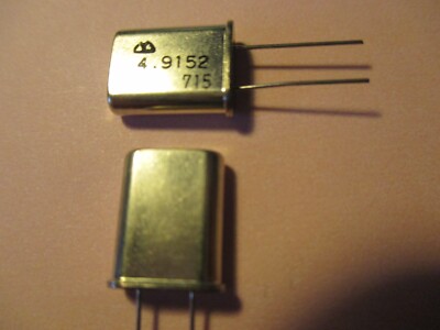 3 Stück 4.9152 MHz Quarz HC49/U Crystal Resonator Oszillator