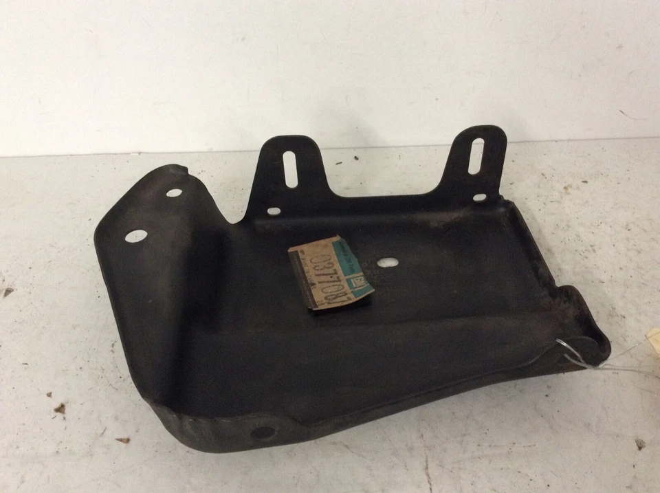 Chevrolet Malibu El Camino 1976-1977 76 77 NOS LH soporte de rejilla 377087 OEM Foto 2 de 3