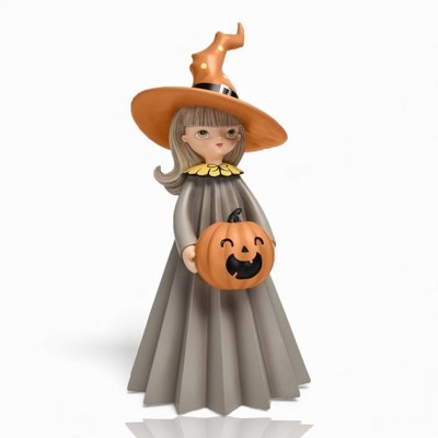 PRE-ORDER 18'' Girl Witch With Pumpkin Halloween Decor *SHIPS 6/2026* NEW 2026