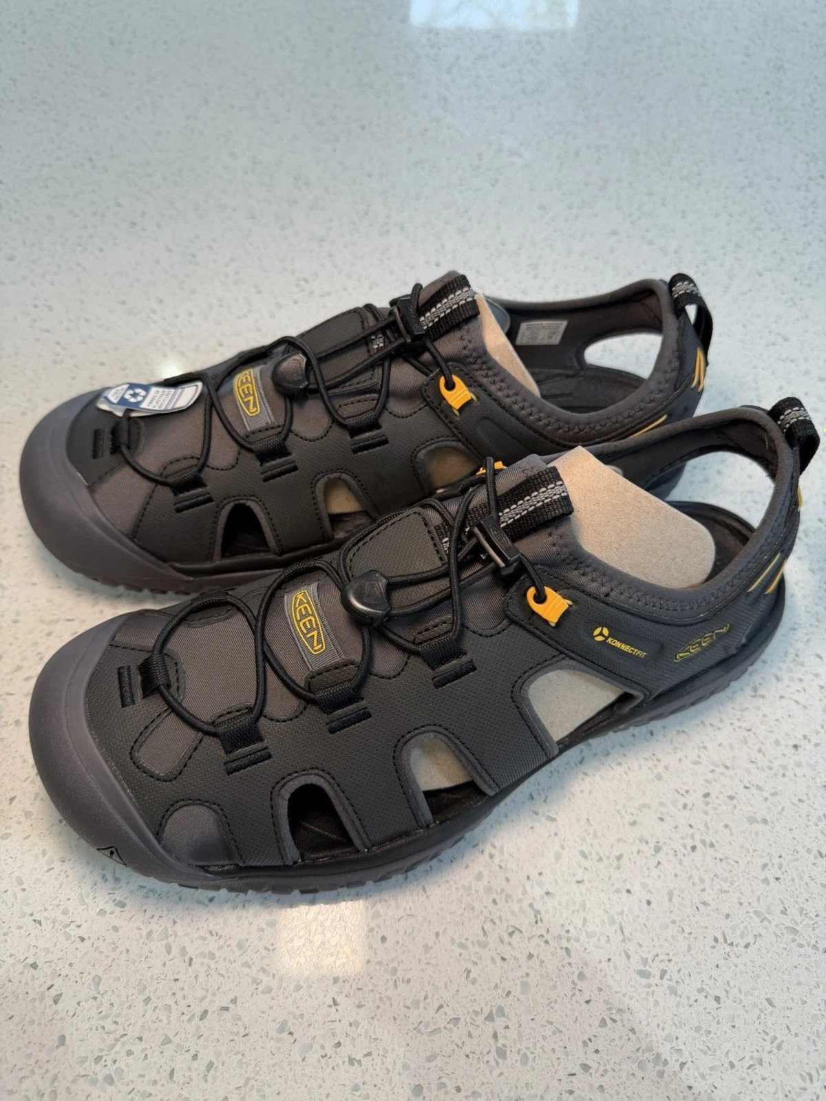 New - KEEN Men's SOLR Sandals - Black/Gold - Size 12